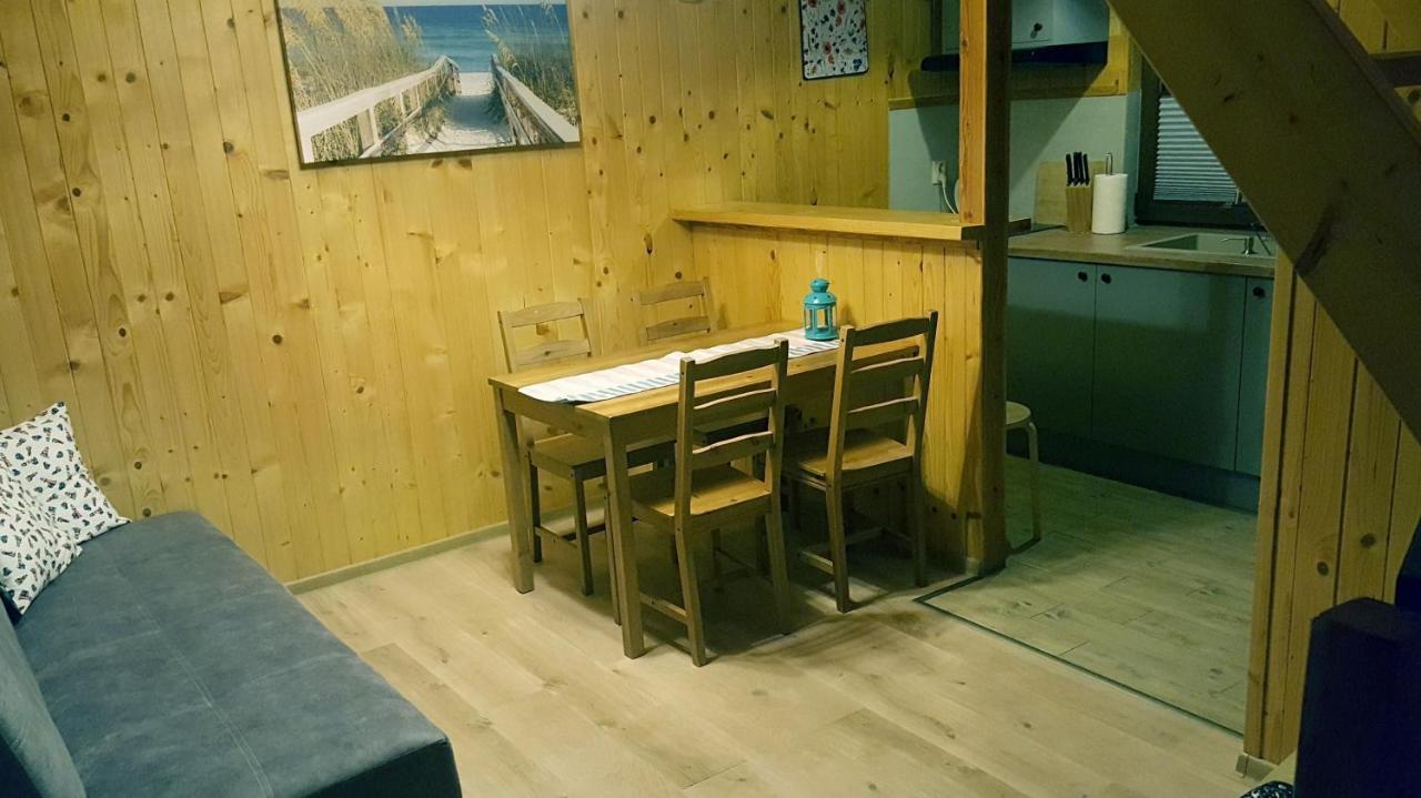 Bungalo Ach To Tu Domki Jastrzębia Góra Exteriör bild